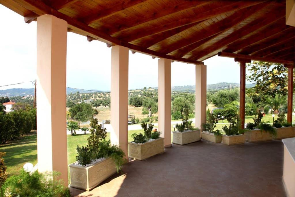 Wonderful Villa With Great View In Posidi-Kalandra Exteriér fotografie